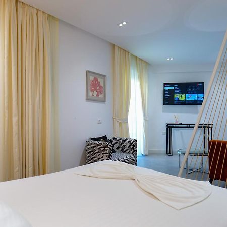 Blue Boutique Hotel Dhërmi 外观 照片