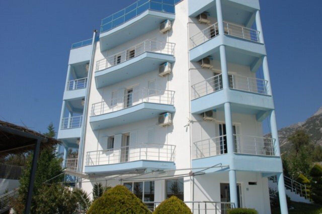 Blue Boutique Hotel Dhërmi 外观 照片