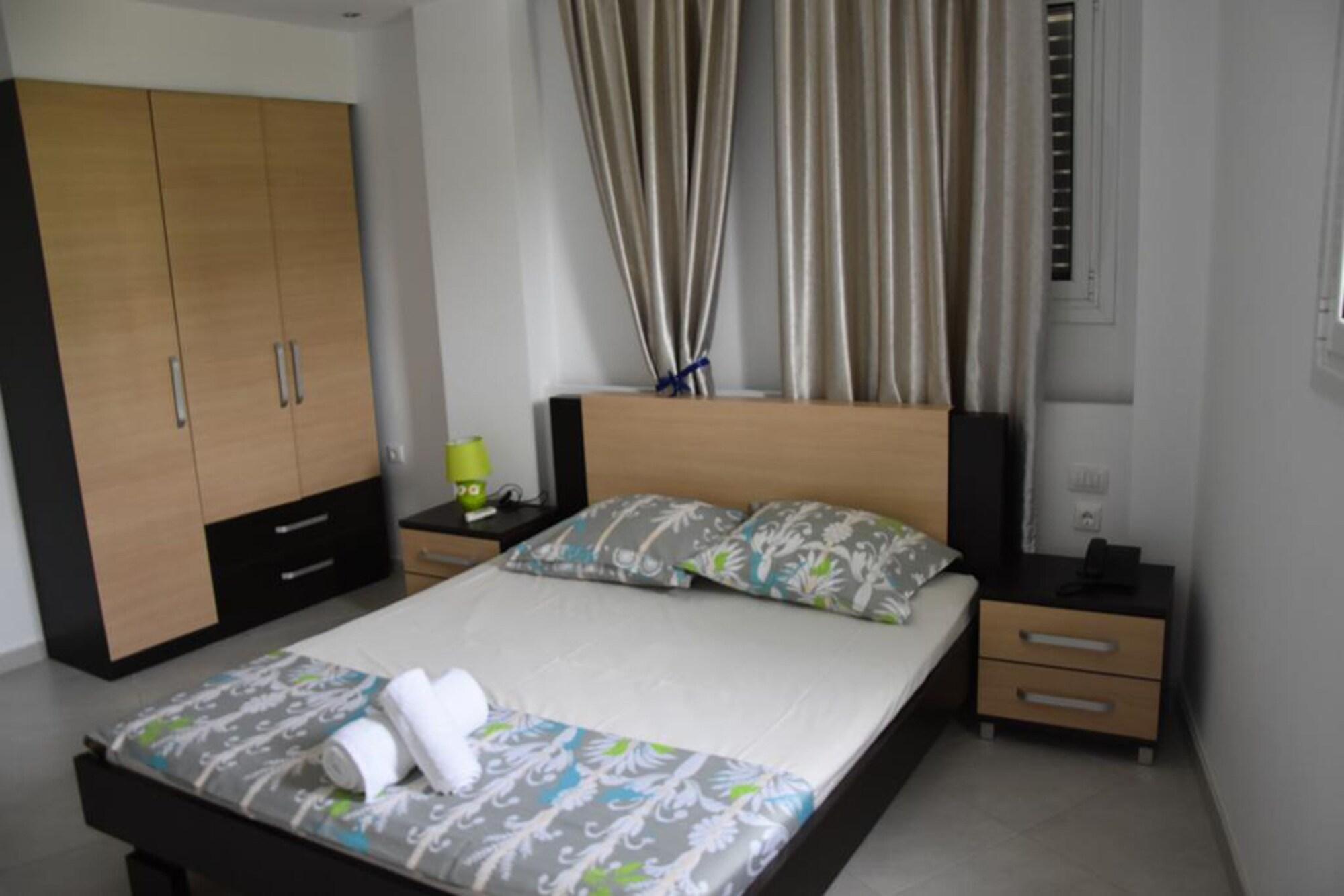 Blue Boutique Hotel Dhërmi 外观 照片
