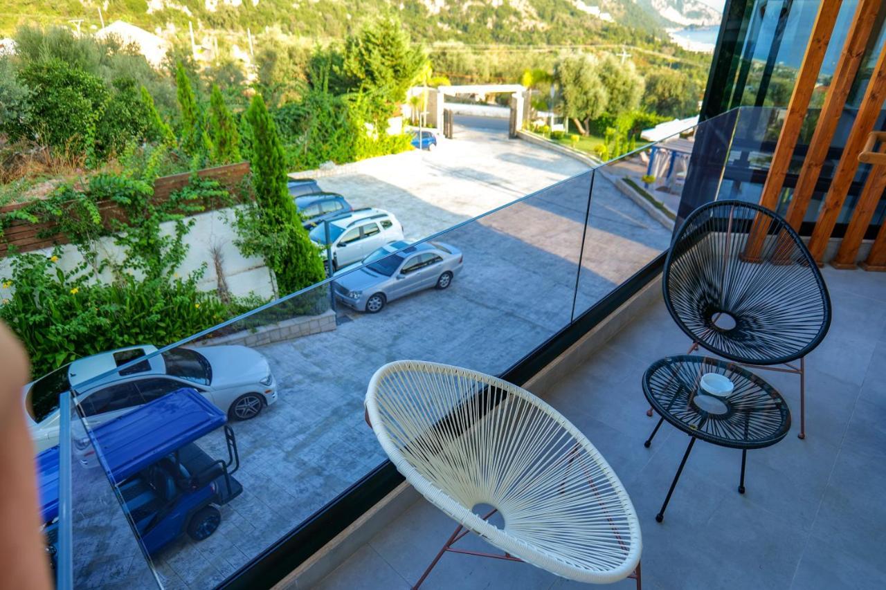 Blue Boutique Hotel Dhërmi 外观 照片
